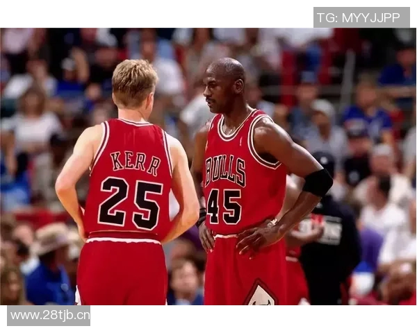 武汉篮球队战术解析与对手对比深度剖析