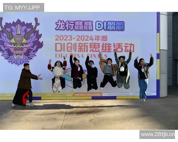 深圳攀岩队:探索个人能力提升与团队协作的完美结合 深圳攀岩队:探索个人能力提升与团队协作的完美结合